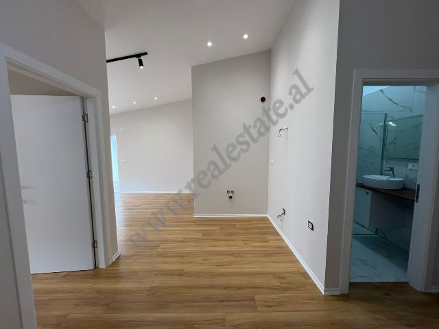 Appartement une chambre à vendre près de l'hôtel adriatik, à Durrës, albanie