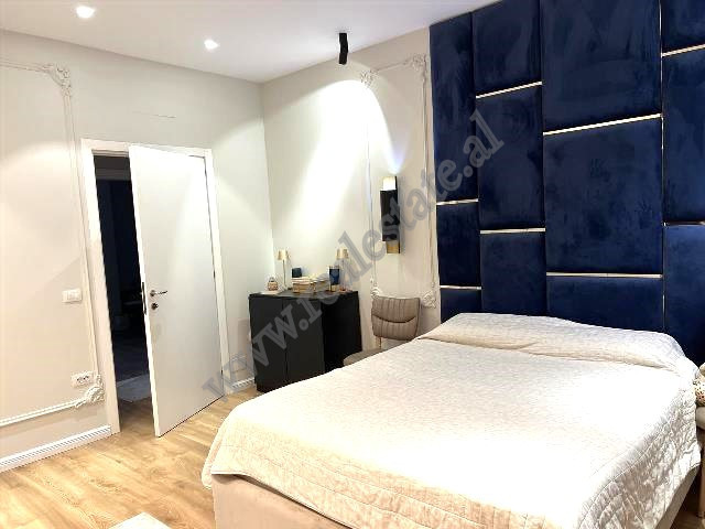 Apartament me tre dhoma gjumi për shitje pranë zonës kristal center, në Tiranë, shqipëri (6)