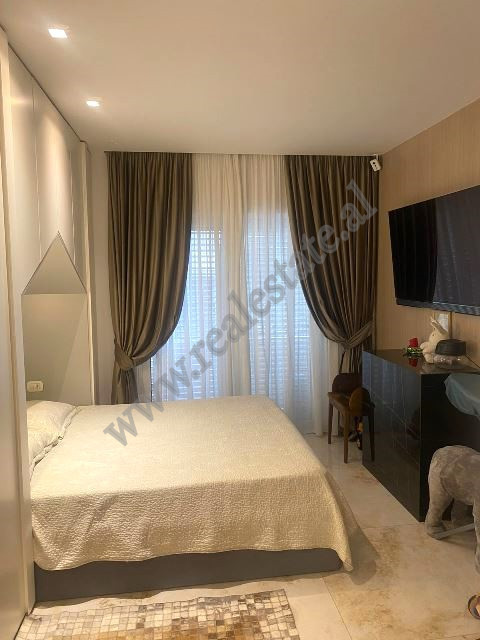 Apartament me dy dhoma gjumi për shitje në zonën e liqenit të thatë në Tiranë, shqipëri (6)