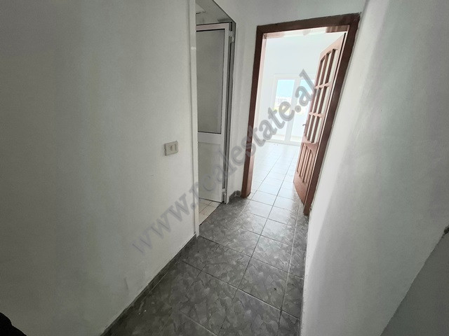 Apartament me dy dhoma gjumi për shitje në rrugën bardhyl në Tiranë, shqipëri (8)