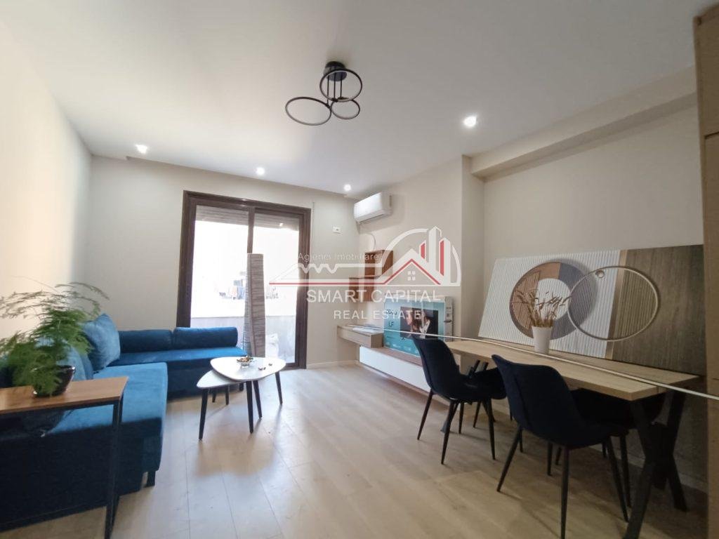 Jepet apartament 1+1 me qira te ish-shtepija e oficereve!