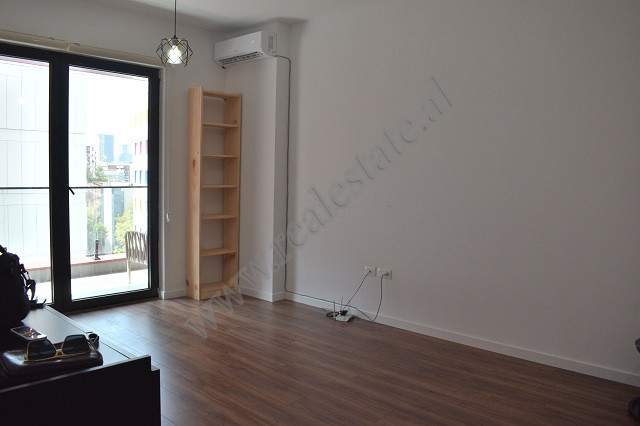 Espacio de oficina en alquiler en el complejo arlis, farmacia 10, en Tirana, albania (3)
