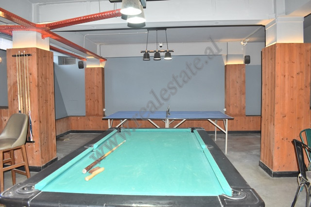 Espaço comercial para alugar na área de lapraka em Tirana, albânia (2)