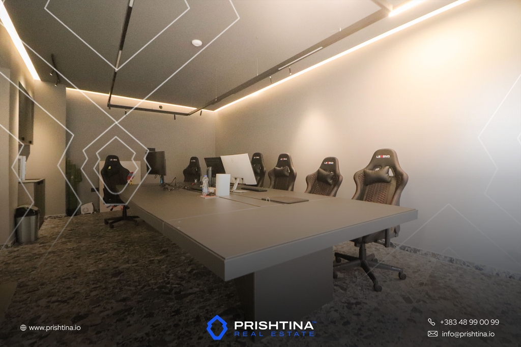 Büro zum verkauf 60m² in Arbëri/dragodan