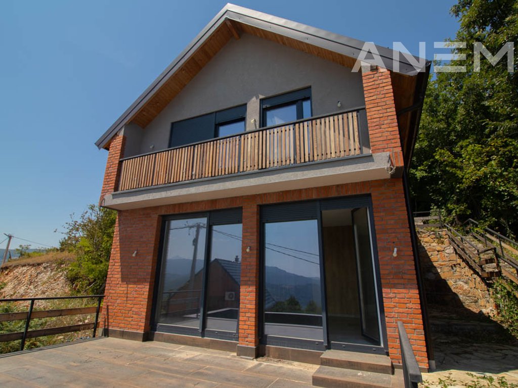 Villa for sale 130m² in jezercë