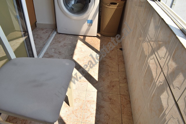 Apartamento de dois quartos à venda perto da rua durrësit, em Tirana, albânia