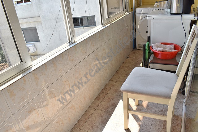 Apartamento de dois quartos à venda perto da rua durrësit, em Tirana, albânia