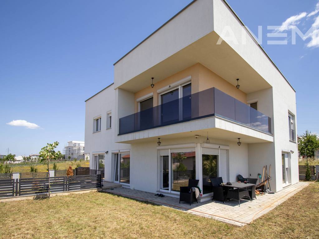 Casa in vendita 457m² a Çagllavicë