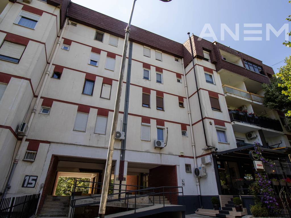Dúplex en venta 109m² en Bregu i Diellit