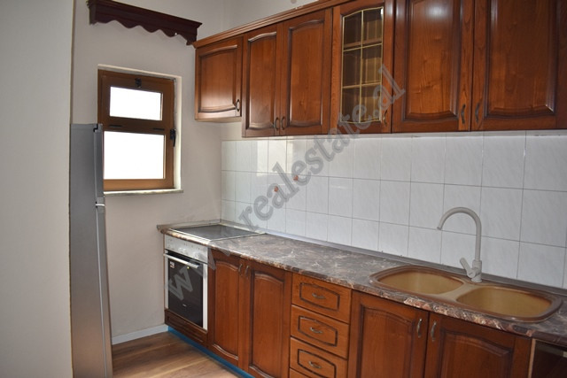 Zweizimmerwohnung zum verkauf in der nähe der myslym shyri-straße in Tirana, albanien (7)