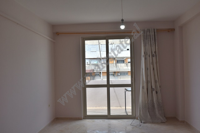 Espace de bureau à louer dans la zone de selvia à Tirana, albanie