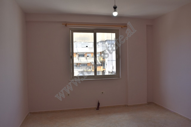 Espace de bureau à louer dans la zone de selvia à Tirana, albanie (7)