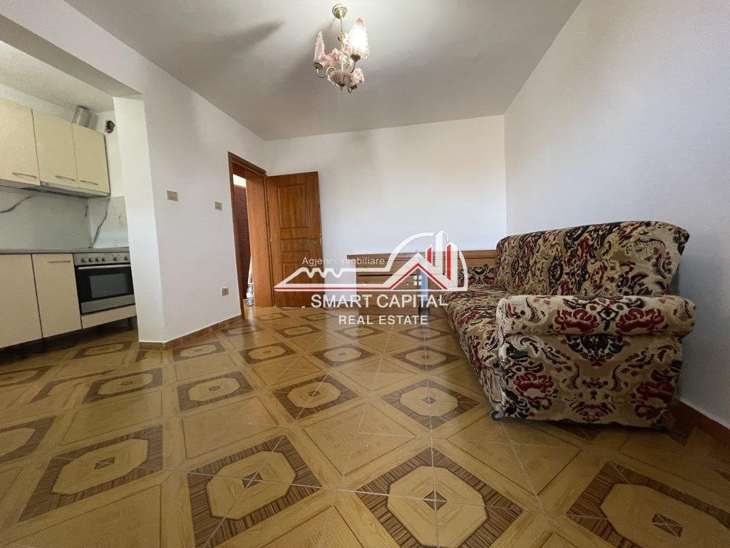 Shitet apartament 1+1 i ndodhur afer shkolles “Reald” vlore !