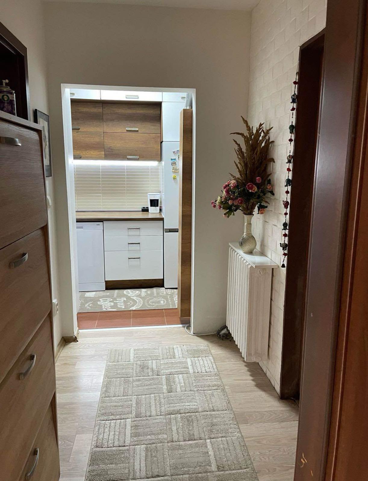 Apartamento à venda em Bregu i Diellit (3)