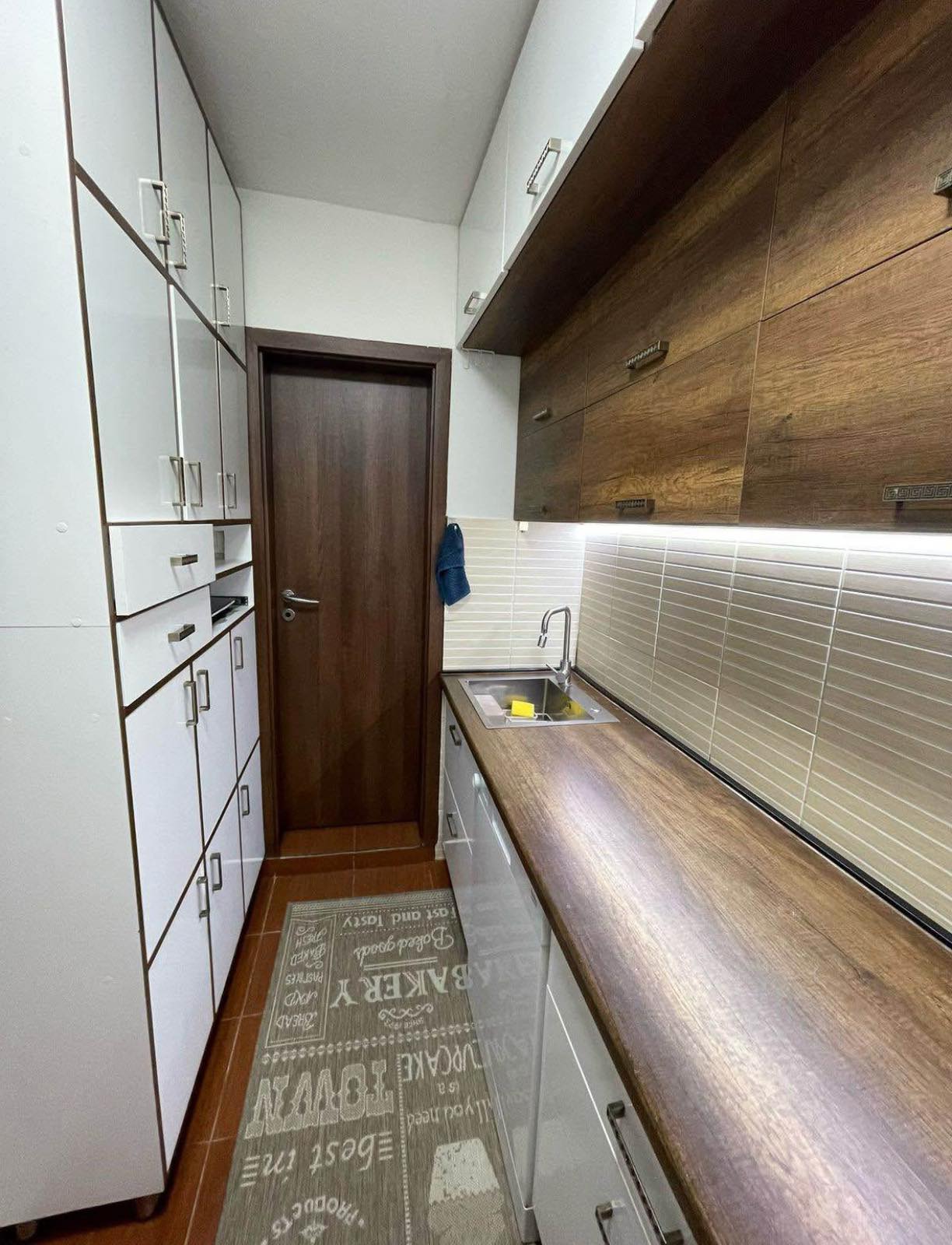 Apartamento à venda em Bregu i Diellit (4)