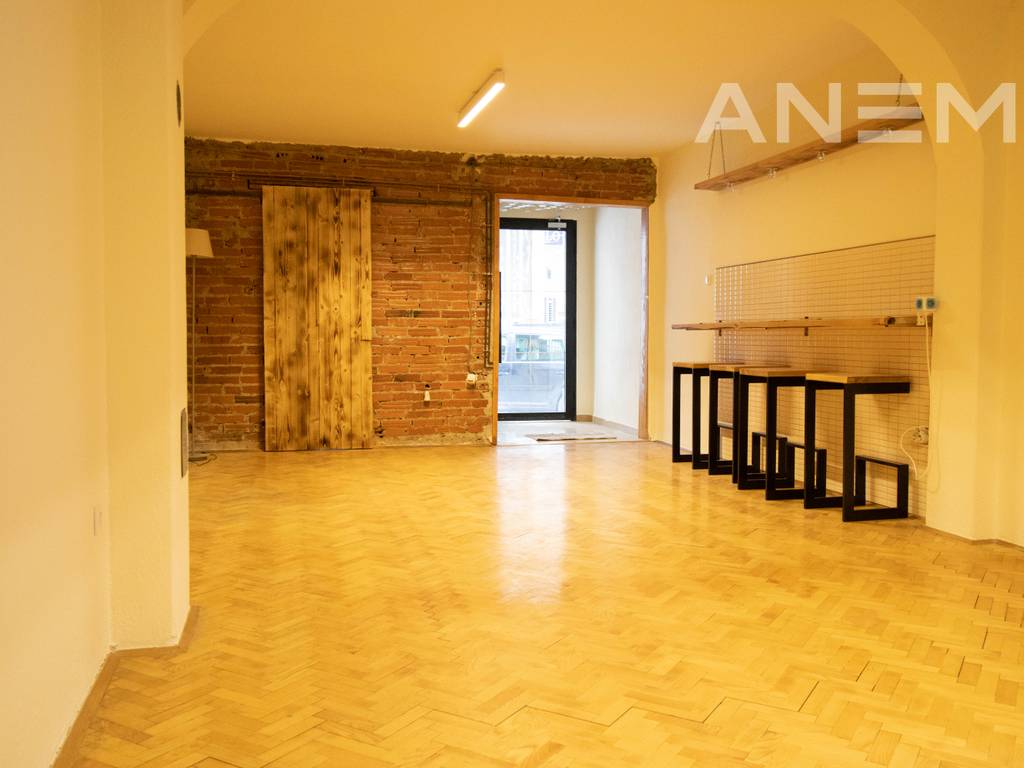 Espaço comercial para alugar 160m² no centro