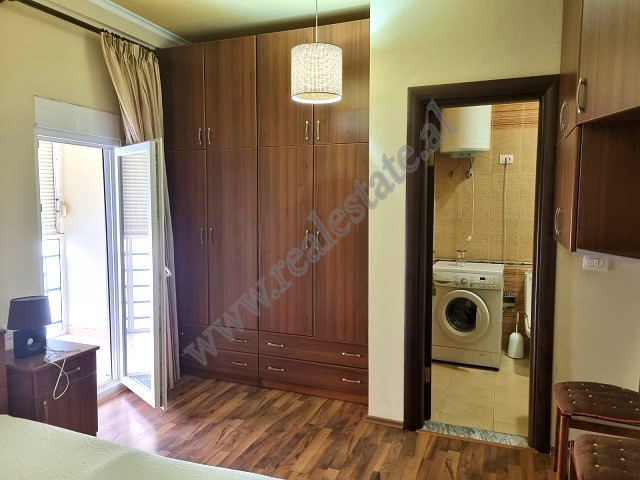 Apartamento de três quartos à venda perto do boulevard zhan d'ark, em Tirana, albânia (6)