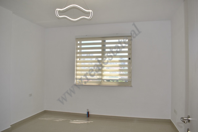 Zwei-zimmer-wohnung zum verkauf im Yzberisht-viertel in Tirana, albanien (7)