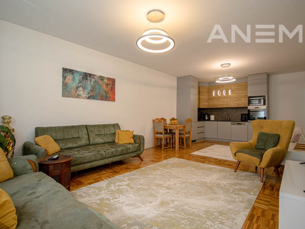 Banesë në shitje 98.72m² në lagjen Mati 1