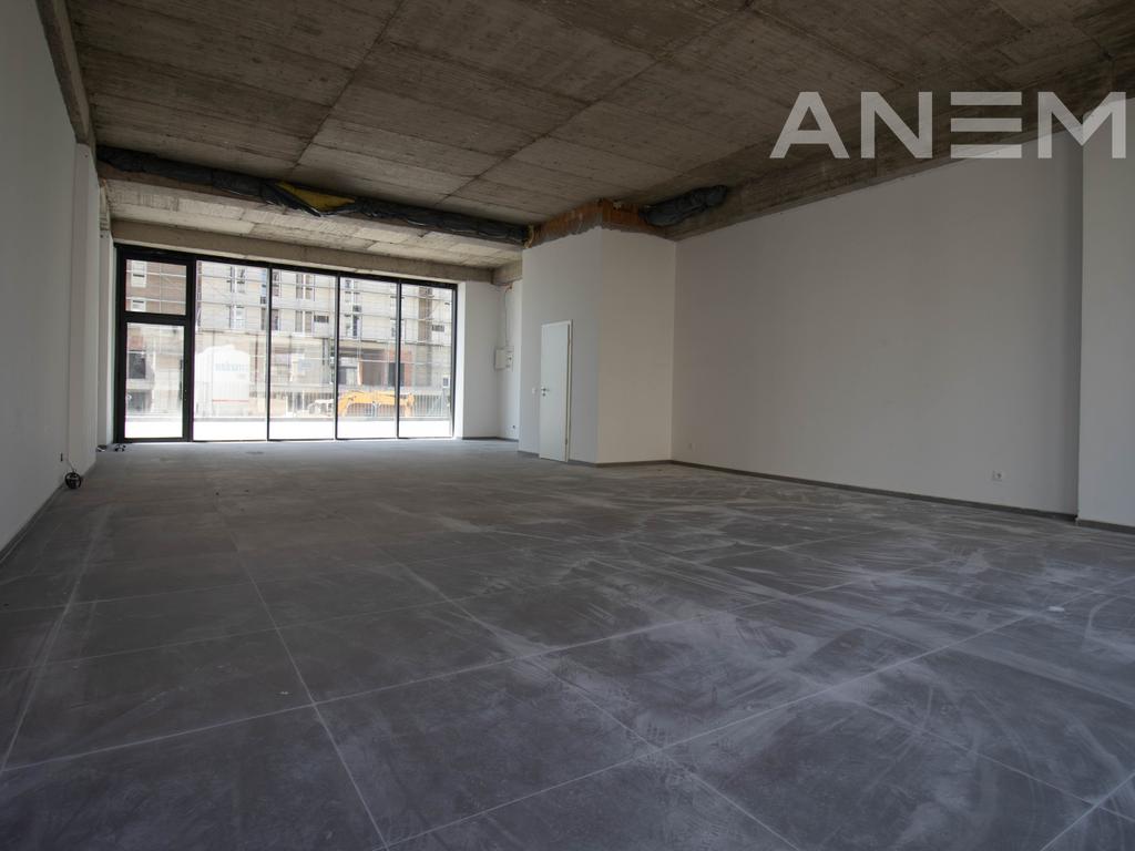 Local para alugar 100m² em Veternik