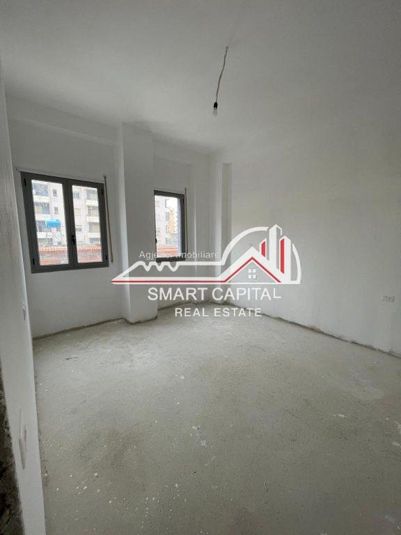 Piso en venta 2+1, cerca de zjarrfikesa Vlorë!