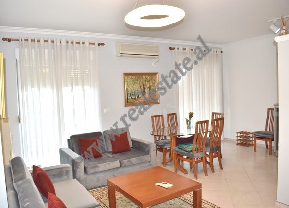 Appartement de deux chambres à vendre près de la rue myslym shyri à Tirana, albanie (2)