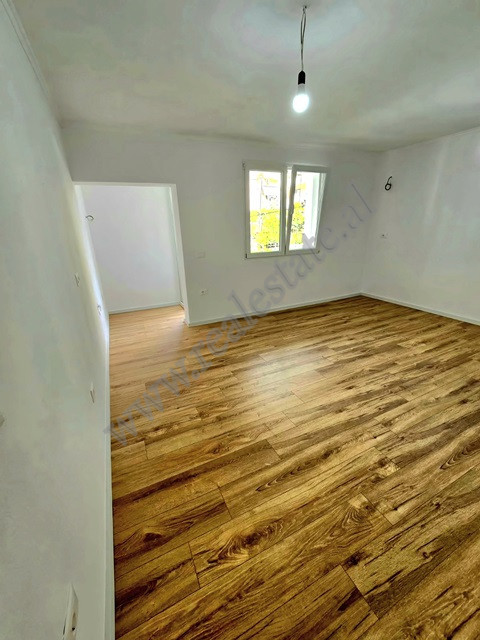 Appartamento con due camere da letto in vendita vicino a via bogdaneve a Tirana, albania (3)