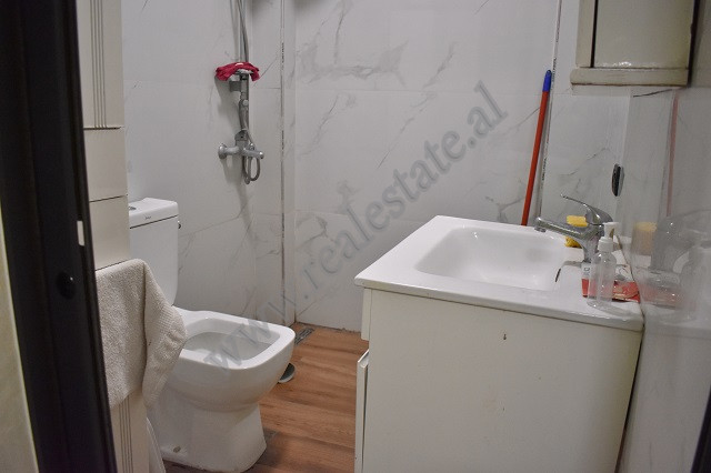 Espaço de escritório para aluguel no início da rua barrikadave, em Tirana, albânia (6)