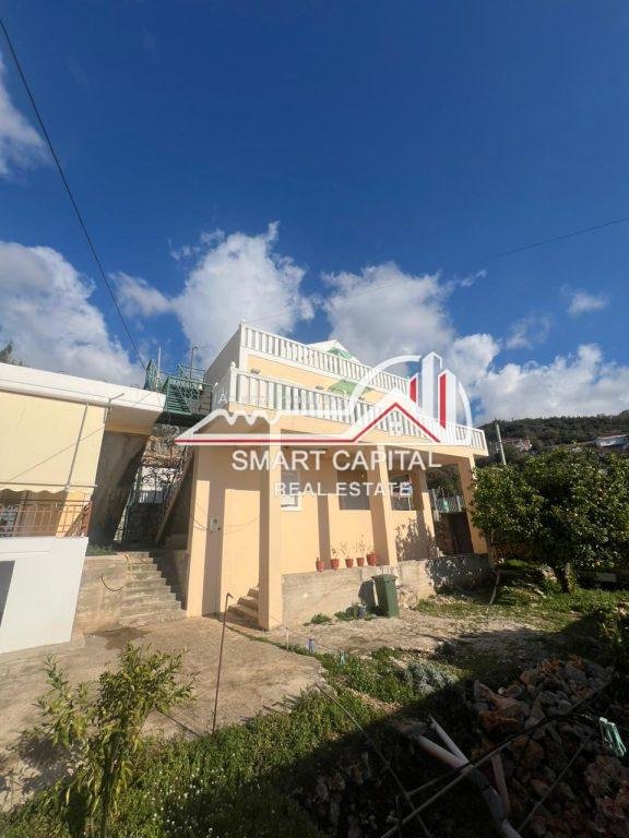 Villa en venta de 3 pisos dhërmi !!
