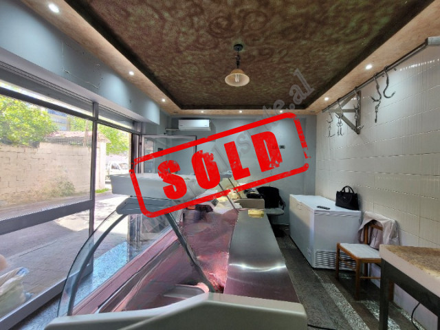 Espacio comercial en venta en el área de Komuna e Parisit en Tirana, albania