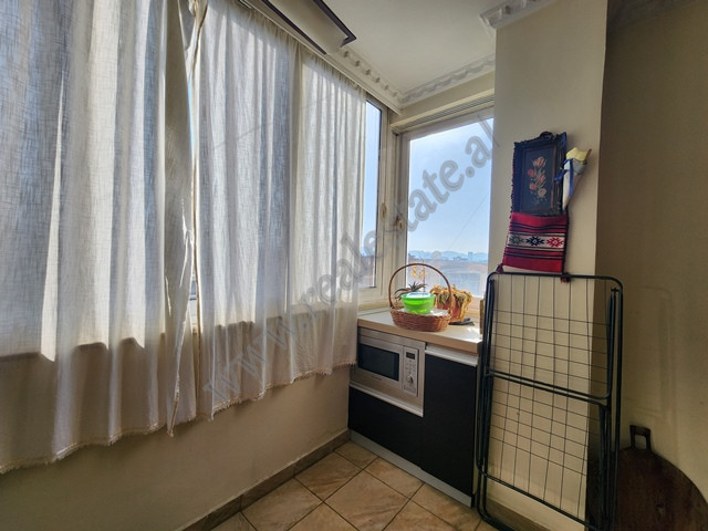 Apartament me dy dhoma gjumi për shitje në bulevardin bajram curri në Tiranë, shqipëri (6)