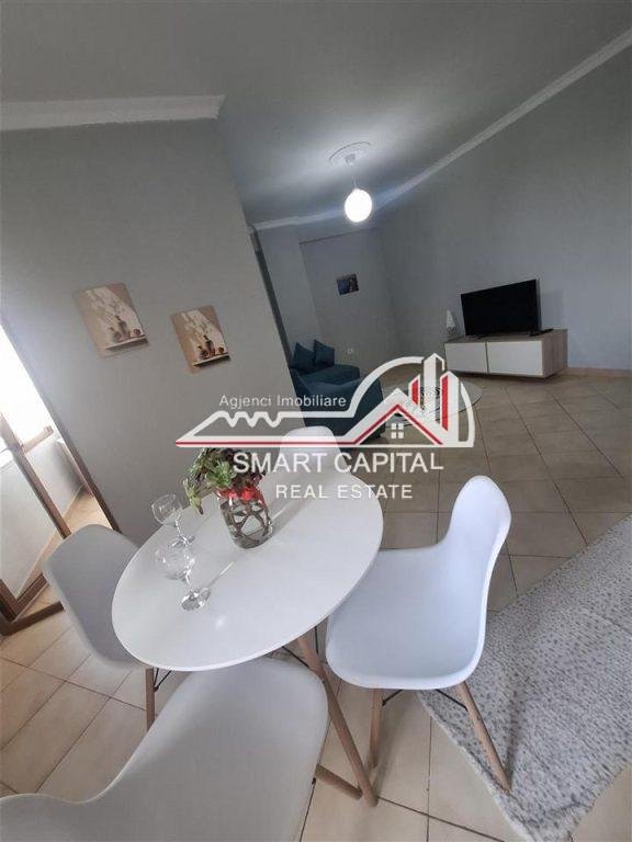Apartament 2+1 me qira ne trasballkanike vlore!