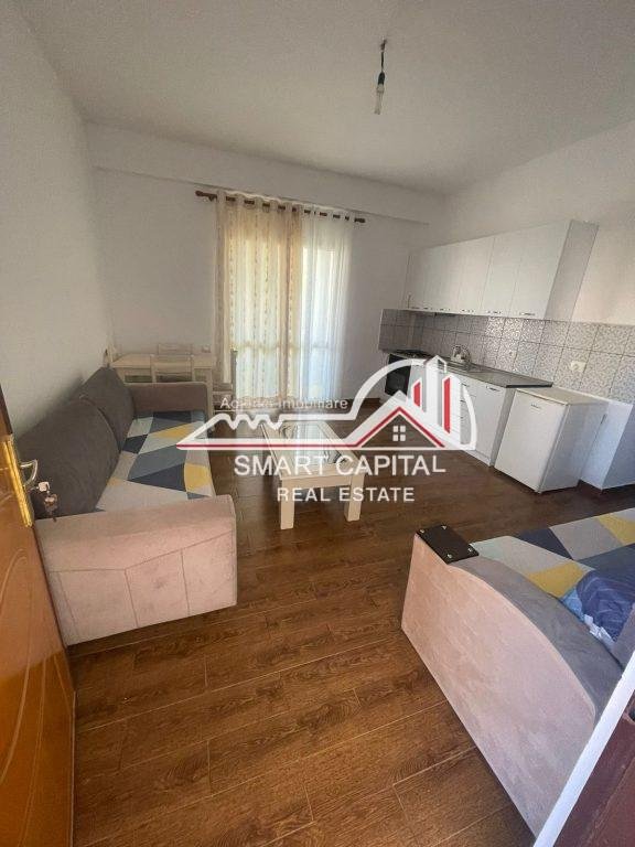 Appartamento in vendita 2+1+2 vicino al liceo 'Ali Demi' vlore!