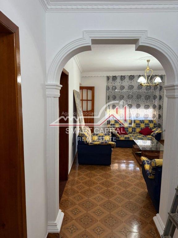 Jepet me qira afatgjate apartament 2+1 ne afersi te alses, vlore!!