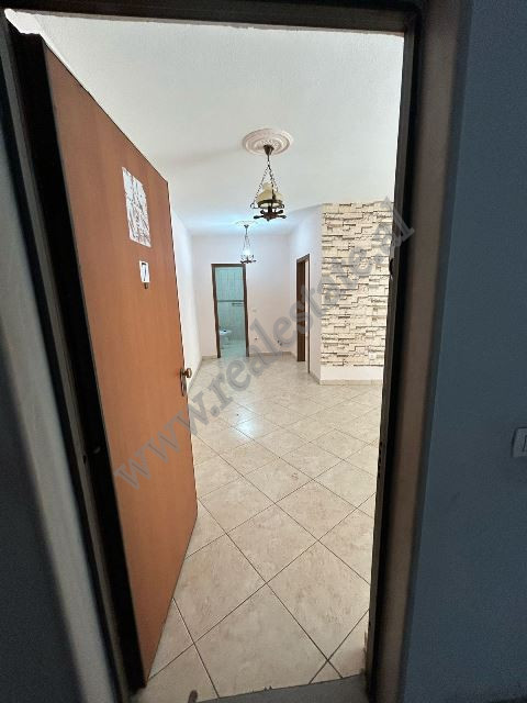 Ein-zimmer-wohnung zum verkauf im xhamllik-viertel in Tirana, albanien (4)