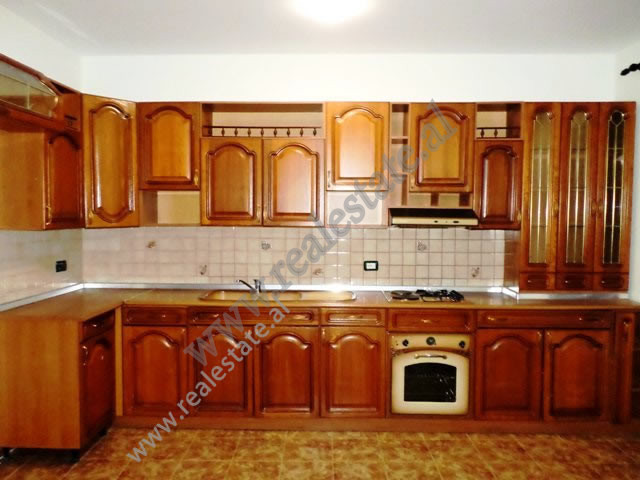 Two storey villa for sale near don bosko area in Tirana, albania (4)