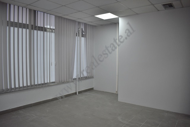 Store for rent in zhan dark boulevard in Tirana, albania (6)