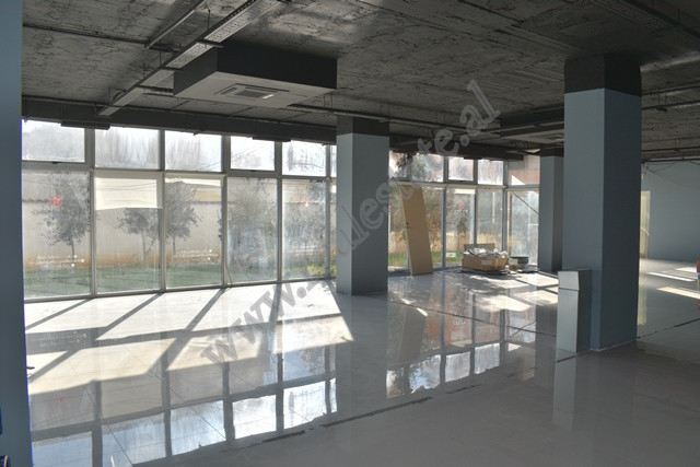 Magasin à vendre dans le quartier don bosko à Tirana, albanie (5)
