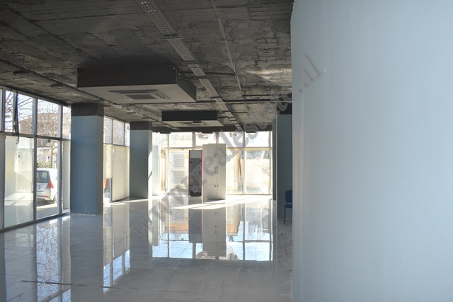 Magasin à vendre dans le quartier don bosko à Tirana, albanie (7)