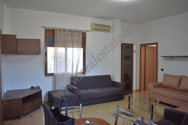 Appartamento con due camere da letto in affitto nel quartiere sauku i vjeter a Tirana (2)