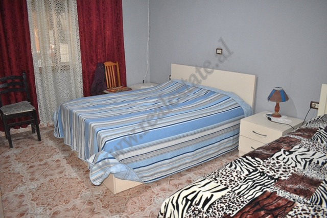 Vila de um andar à venda na área do instituto, Tirana. (6)