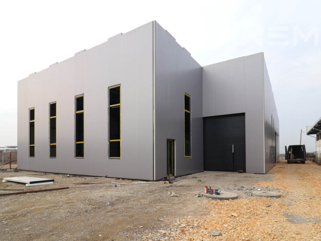 Warehouse for rent 650m² on Prishtinë - Çagllavicë main road
