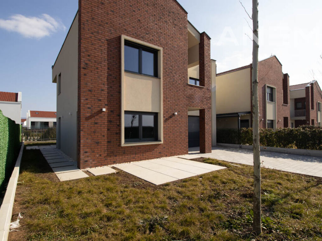 Haus zur miete mit 5 schlafzimmern im viertel qershia 3