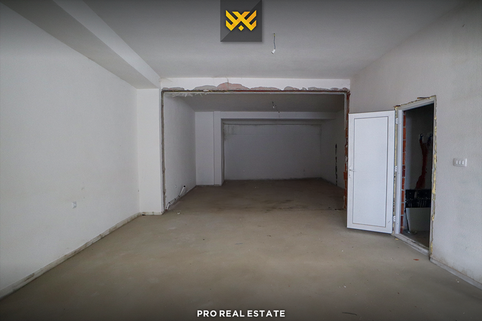 Commercial space 105m² for #rent in lagjen e spitalit.