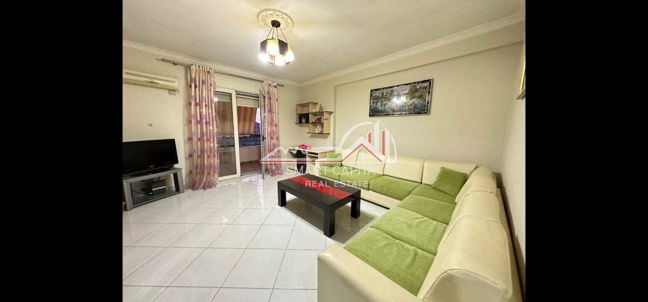Appartement à louer à “Centrale” Vlorë!!