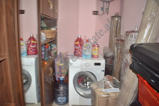 Apartament me tre dhoma gjumi për shitje në bulevardin zogu i pare në Tiranë