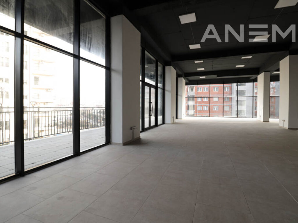 Espaço comercial para alugar 525,29m² no bairro Arbëria