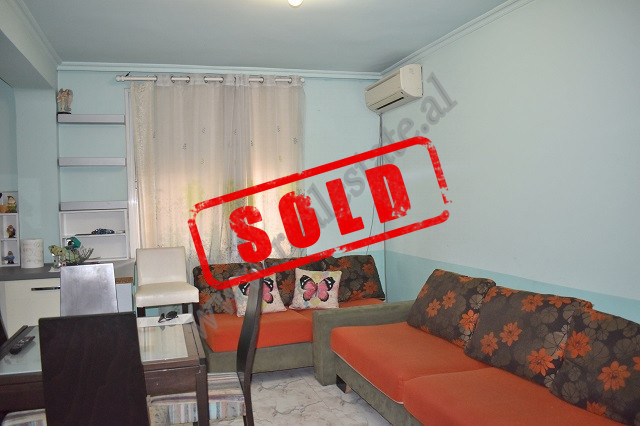 Einzimmerwohnung zum verkauf in der nähe der hoxha tahsim straße, in Tirana, albanien