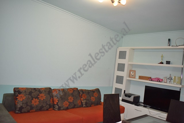 Einzimmerwohnung zum verkauf in der nähe der hoxha tahsim straße, in Tirana, albanien (5)
