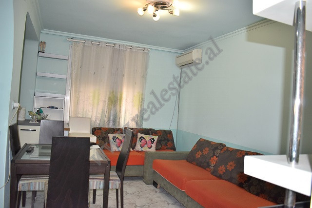 Einzimmerwohnung zum verkauf in der nähe der hoxha tahsim straße, in Tirana, albanien (6)